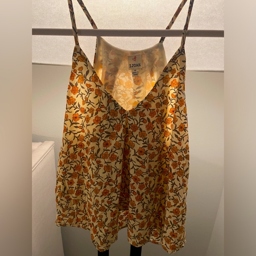 Floral top - size M